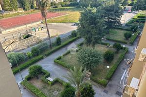 4 LOCALI A NAPOLI