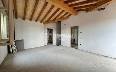 TRILOCALE AL GREZZO AVANZATO