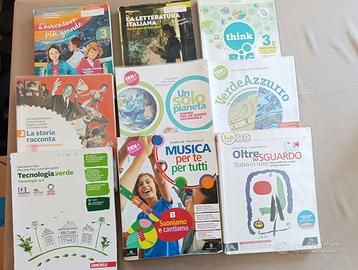 LIBRI MEDIE A META' PREZZO