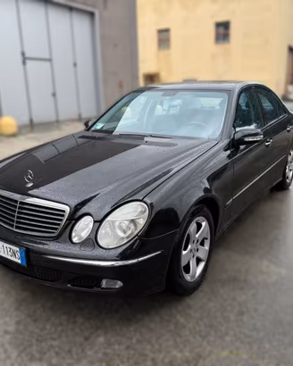 MERCEDES E220 2004 12 MESI DI GARANZIA 
