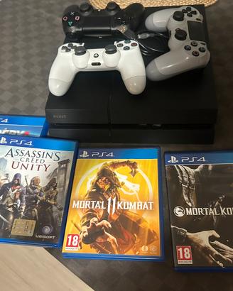 Playstation 4 + 3 joystick + 4 giochi