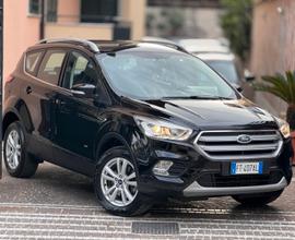 Ford Kuga 2.0 TDCI 150 CV S&S 4WD Powershift Titan