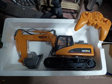 Escavatore RC Huina 1535 - Scala 1:14