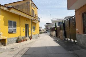 CASA SEMINDIPENDENTE A SANT'ANASTASIA
