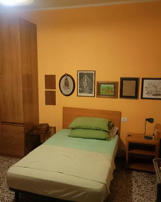 Camera da letto completa