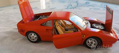 MODELLINO FERRARI GTO 1984 BURAGO 1/24