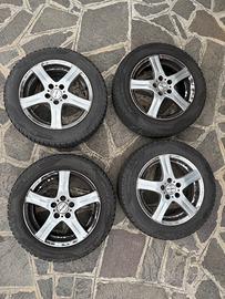 Cerchi in lega con gomme invernali 185/60 R15