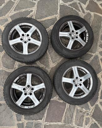 Cerchi in lega con gomme invernali 185/60 R15