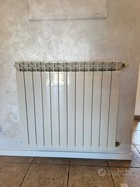 4 Radiatori in alluminio colore bianco