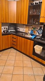 Cucina completa di elettrodomestici