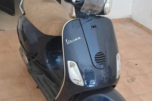 Vespa lx