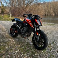 Ktm duke 790L 2023