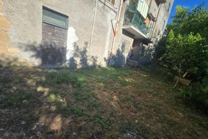 Locale a Valentano (Viterbo)