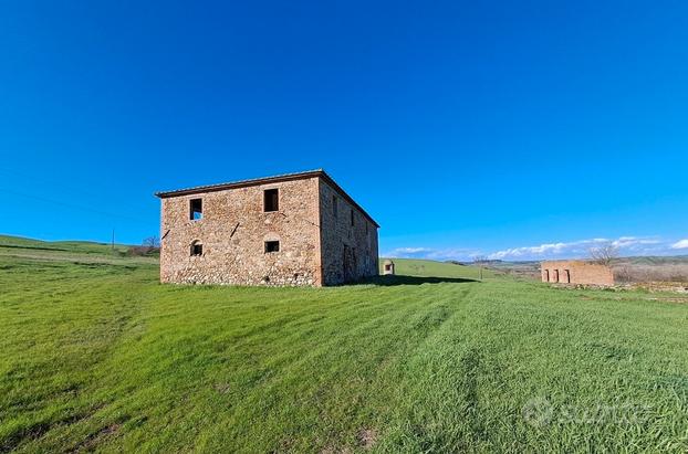 Casale in campagna Lajatico Pisa