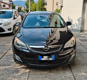 Opel Astra J Station Wagon 1.7 CDTI (125CV)