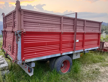 Rimorchio ribaltabile