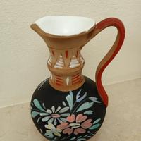 Brocca in ceramica dipinta a mano