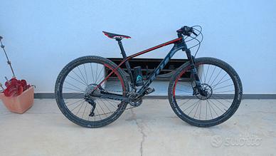 MTB Scott scale carbonio