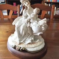 Statuina porcellana Bruno Merli, madre con bambino