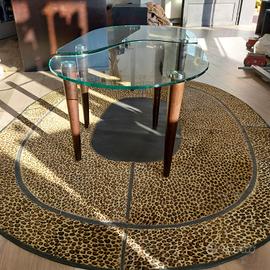 Tavolino con tappeto + porta oggetti