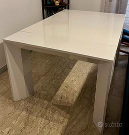 Tavolo consolle allungabile bianco lucido