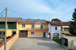 CASA SEMINDIPENDENTE A MARENE
