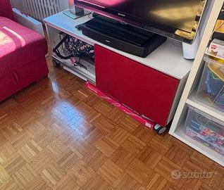 Mobiletto tv con ruote - anta scorrevole