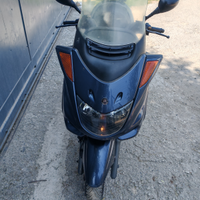 Yamaha majesty 250