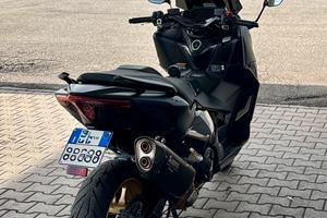 Yamaha T-Max 560 Tech Max
