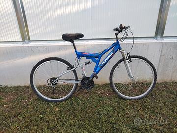 Bicicletta Mountain bike 