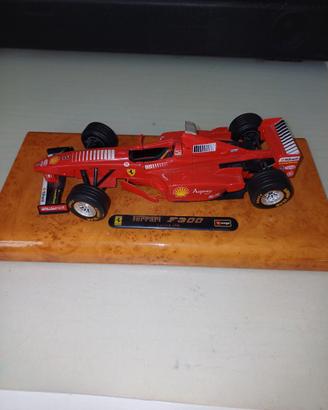 modellino Ferrari F300 Schumacher