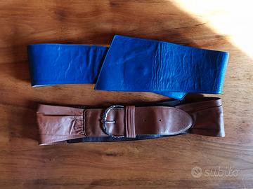 2 cinture in pelle marrone e blu
