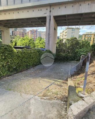 POSTO AUTO A GENOVA