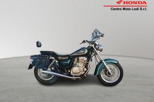 Suzuki GZ - GZ 250 Marauder