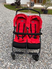 Passeggino gemellare-fratellare Pegperego