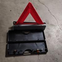 Triangolo emergenza e valigetta con luci Daewoo