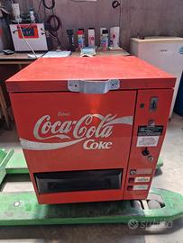 frigorifero a pozzetto coca cola