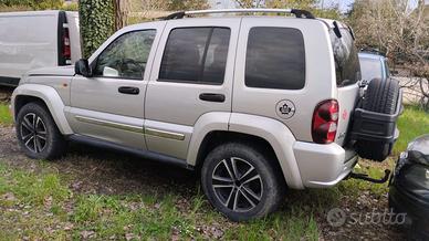 Jeep cherokee 2.7 - motore fuso