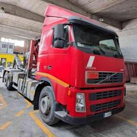 VOLVO FH 380 gru e scarrabile