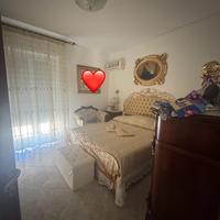 camera da letto 800€ trattabili  buone codizioni