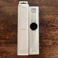 Samsung Galaxy Watch 5 silver 44mm Nuovo