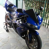 Yamaha YZF R1 - 2004