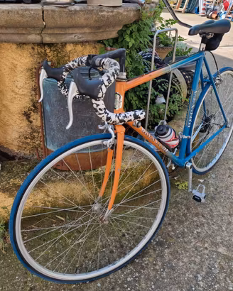 BICICLETTA  DA CORSA  !!!