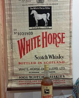 White Horse Scotch Whisky con poster stendardo 
