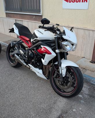 Triumph street triple 675 R