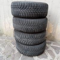 n.4 pneumatici invernali VW T-ROC misura 215/55R17