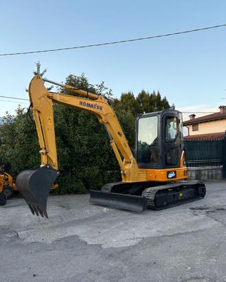 E257-ESCAVATORE KOMATSU PC55