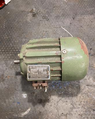 Motore elettrico 380v 250w
