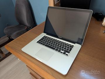 MacBook Pro 15" 2010 – Si avvia, senza HDD e batt