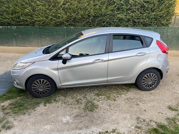 Ford fiesta 1.4 gpl